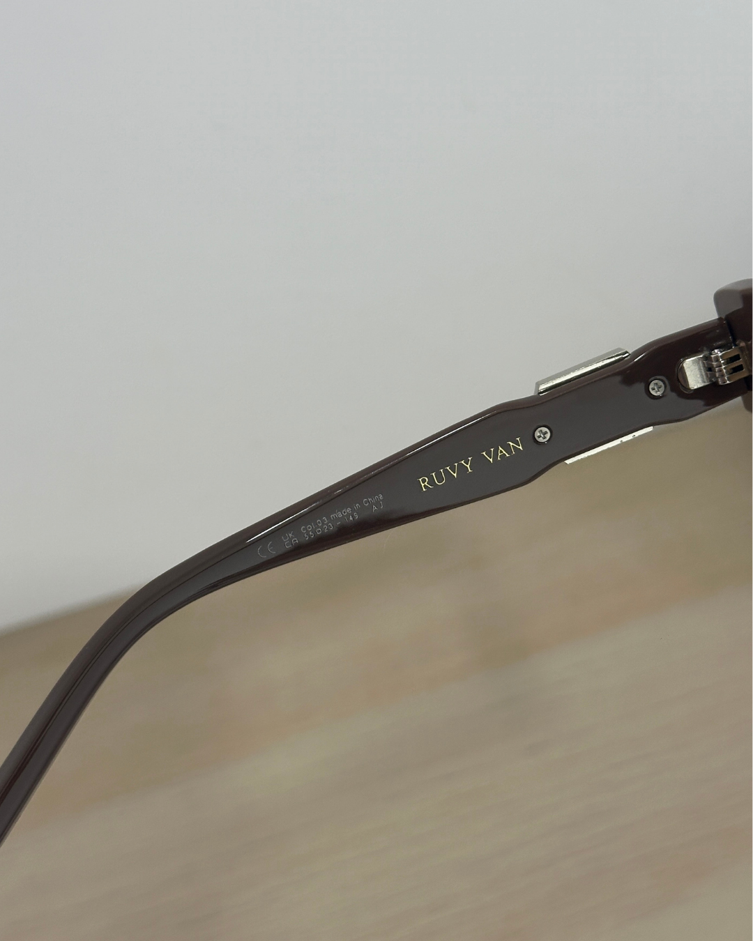 Ruvy Van Sunglass