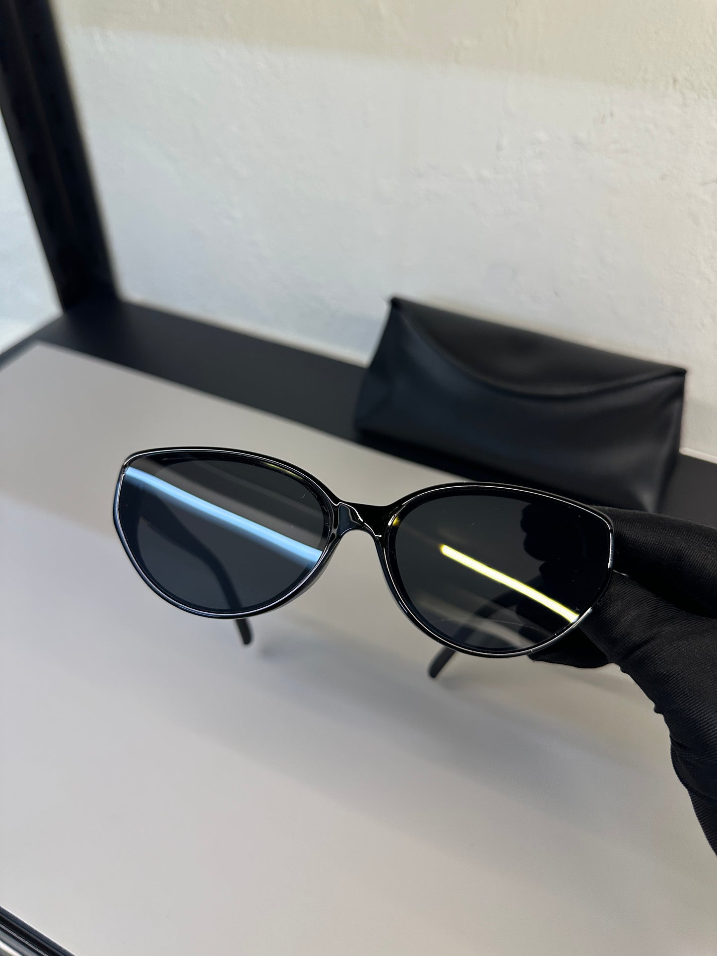 Ba/enciaga Style Sunglass