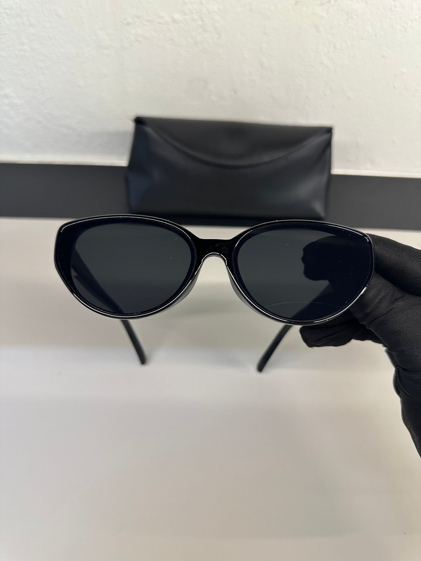 Ba/enciaga Style Sunglass