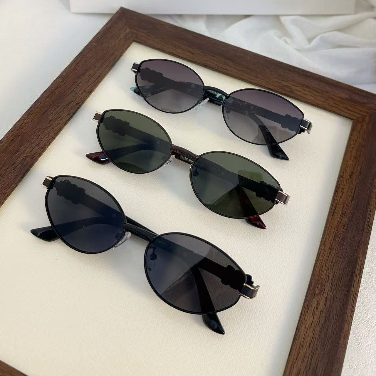 Triomphe Oval-Frame Sunglass