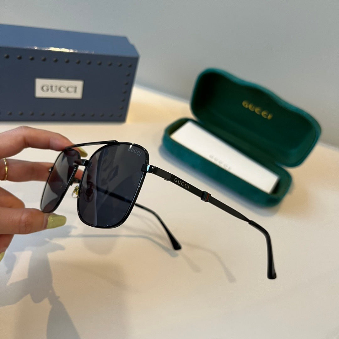 Gucc/ Sunglass