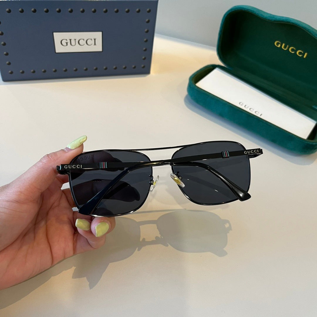 Gucc/ Sunglass