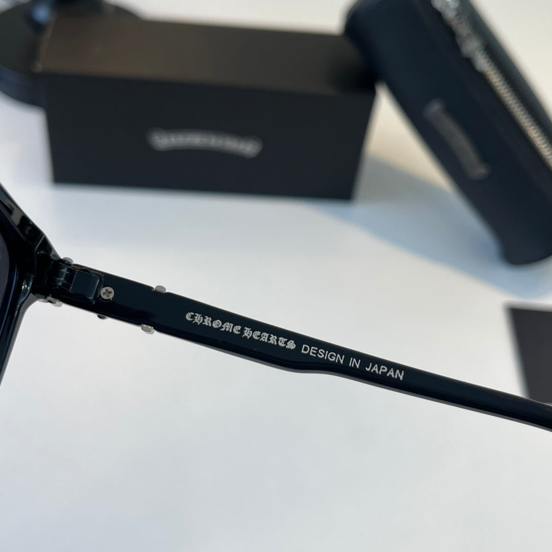 Chrome Hea/t Glasses