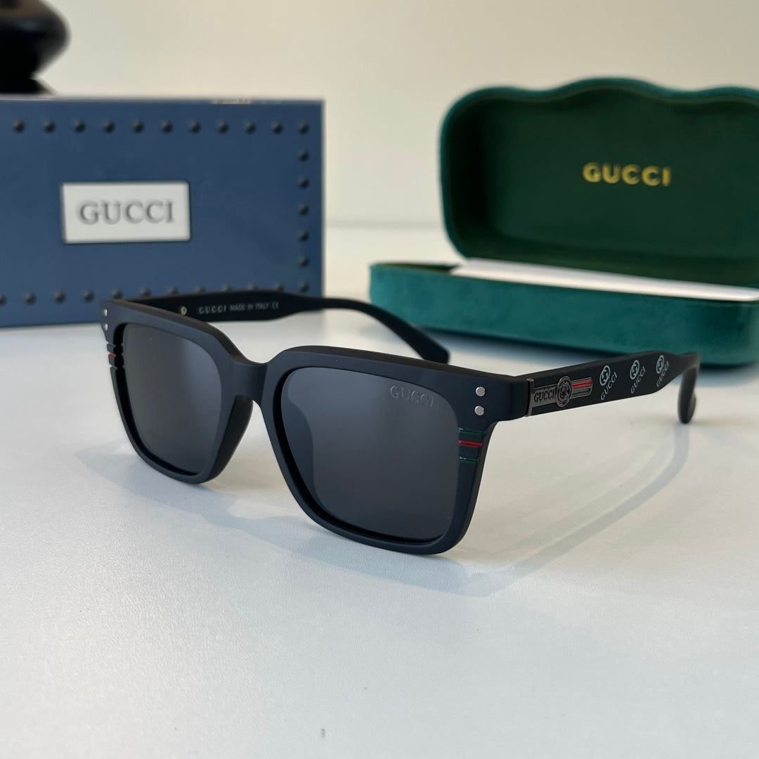 Gucc/ Sunglass