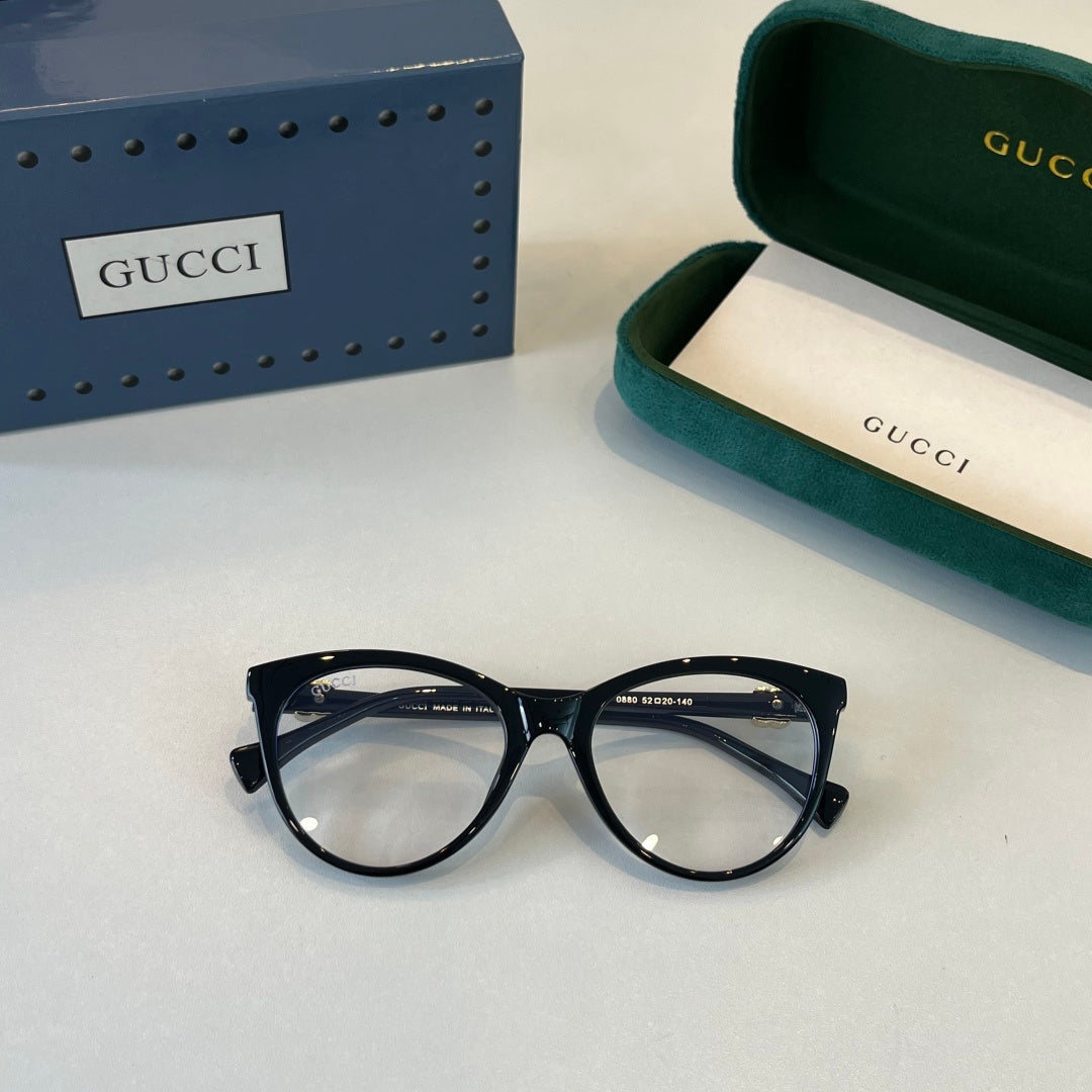 Gucc/ Glasses