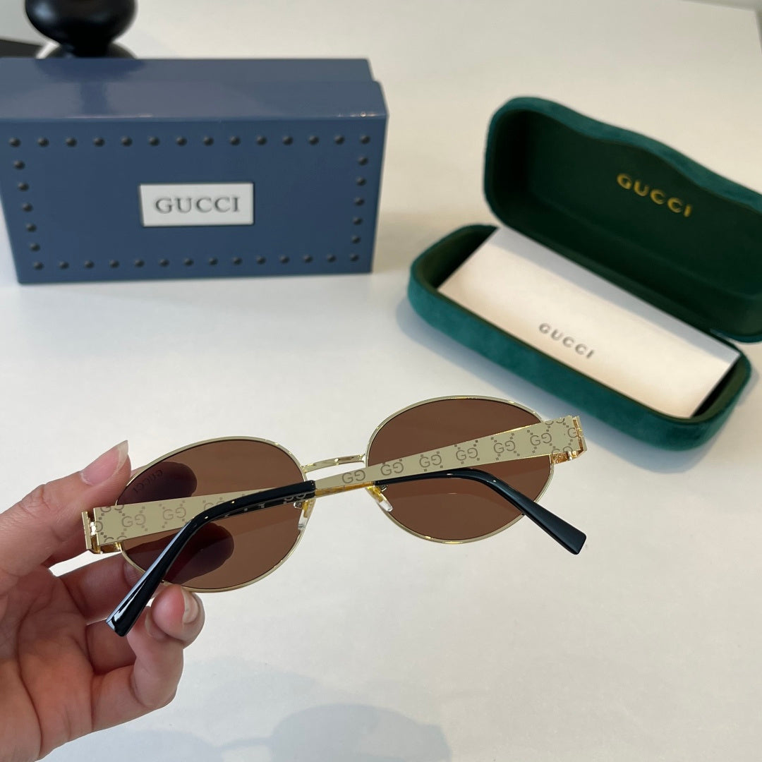 Gucc/ Sunglass