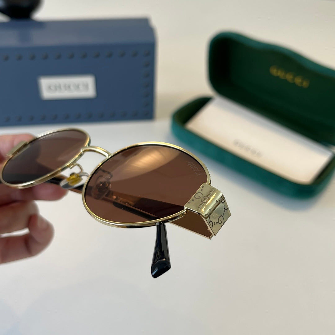 Gucc/ Sunglass