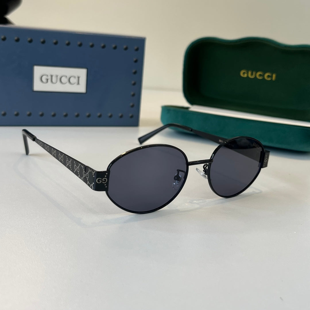 Gucc/ Sunglass