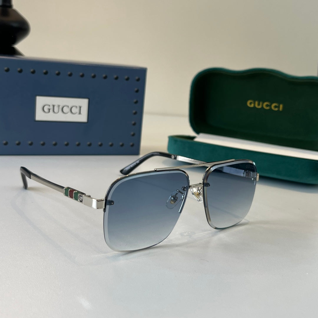 Gucc/ Sunglass