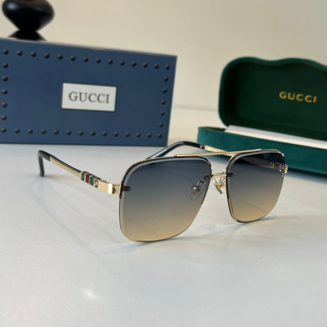 Gucc/ Sunglass