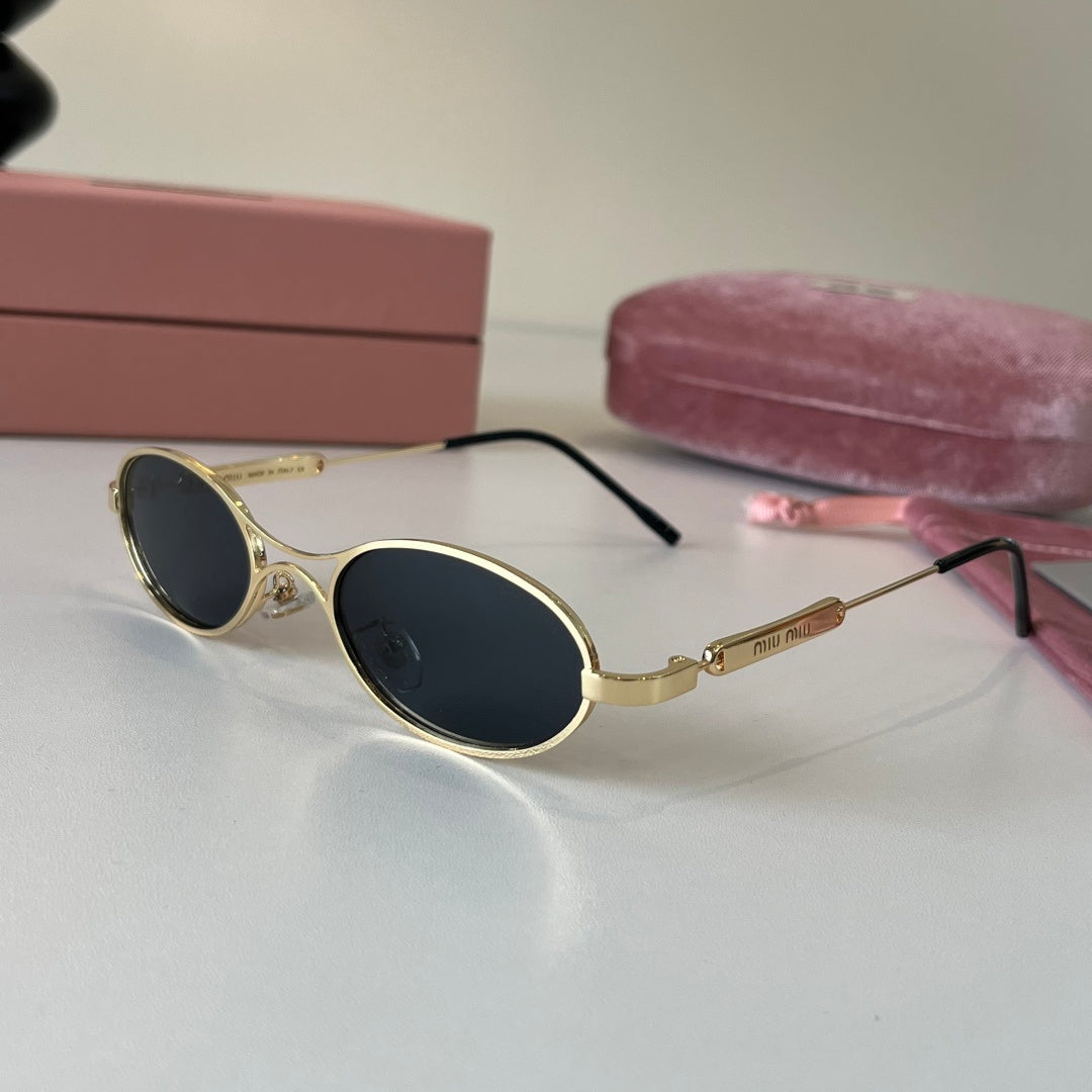 Miumiu Sunglass