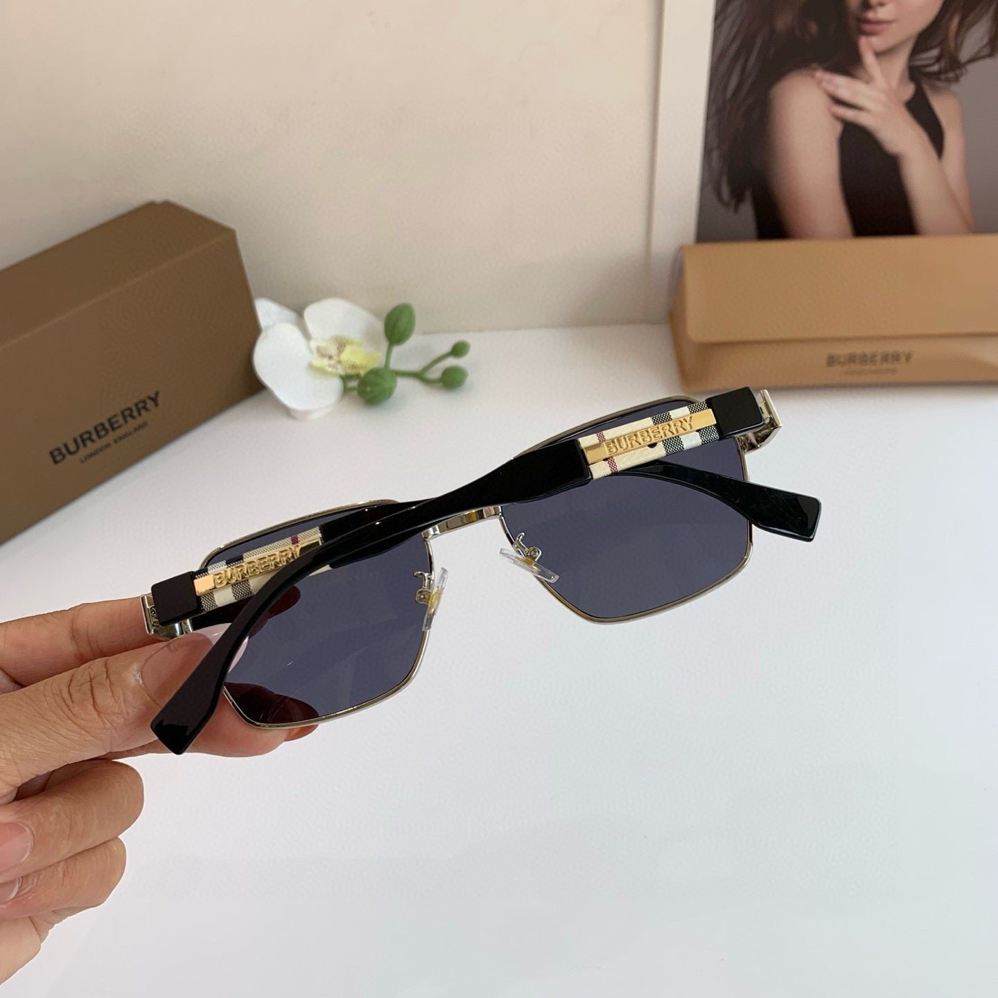 Burb/rry Sunglass