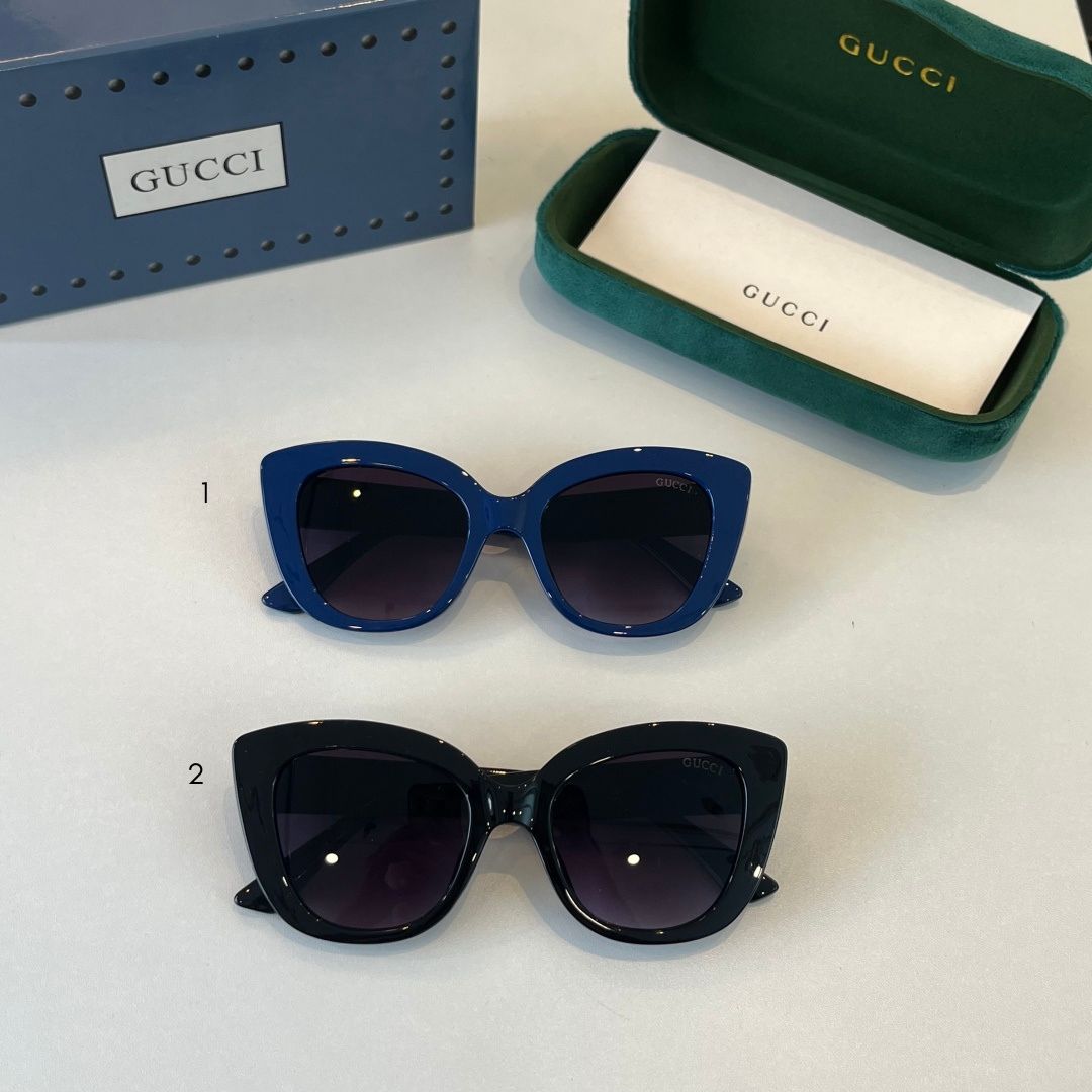 Gucc/ Sunglass